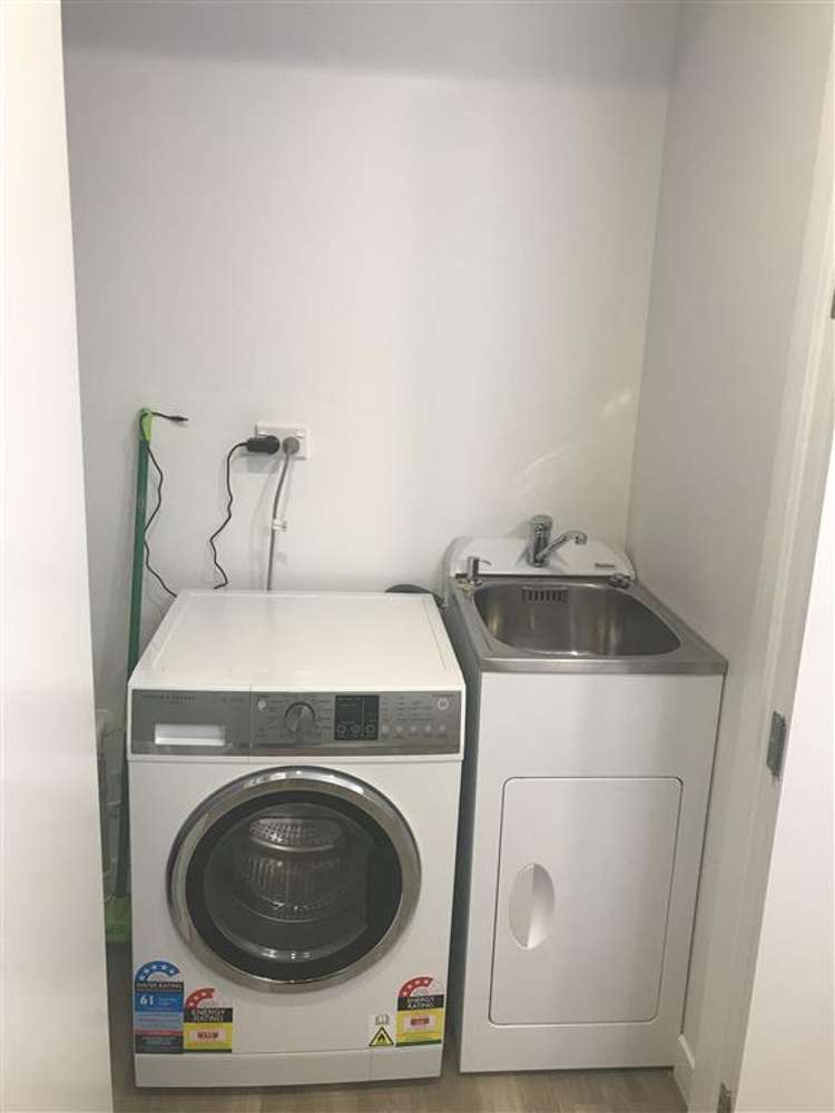 302/36c Welles Street 1419_5