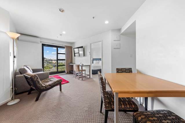 15a/6 Saint Martins Lane Grafton_4