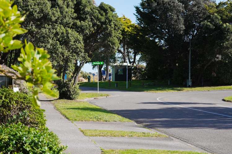 200 Tutere Street Waikanae Beach_17