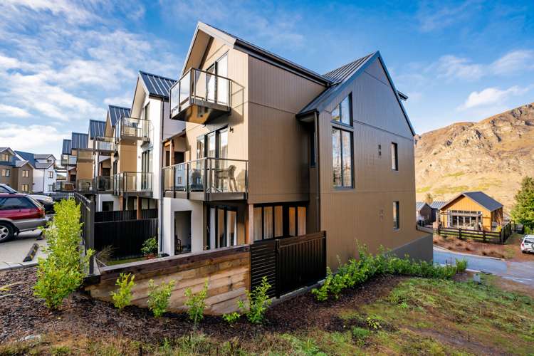 1/30 Bullendale Drive Arthurs Point_10