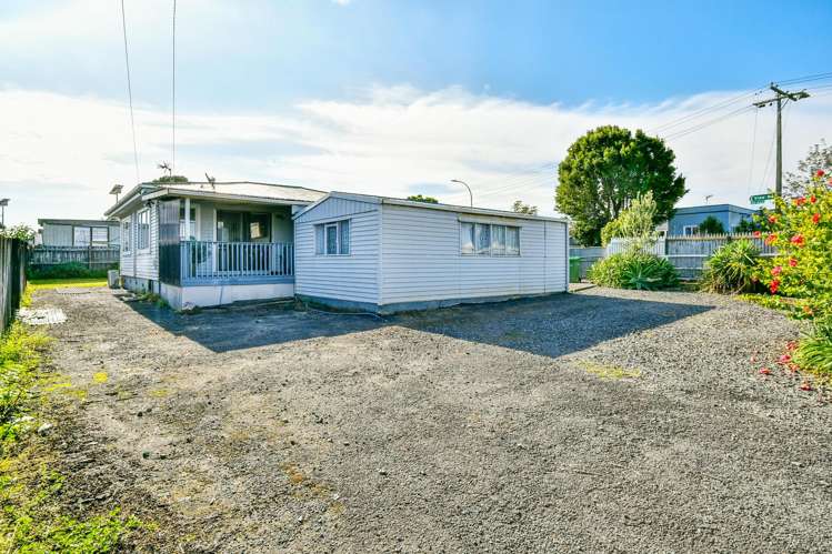 33 Thomas Road Mangere_11