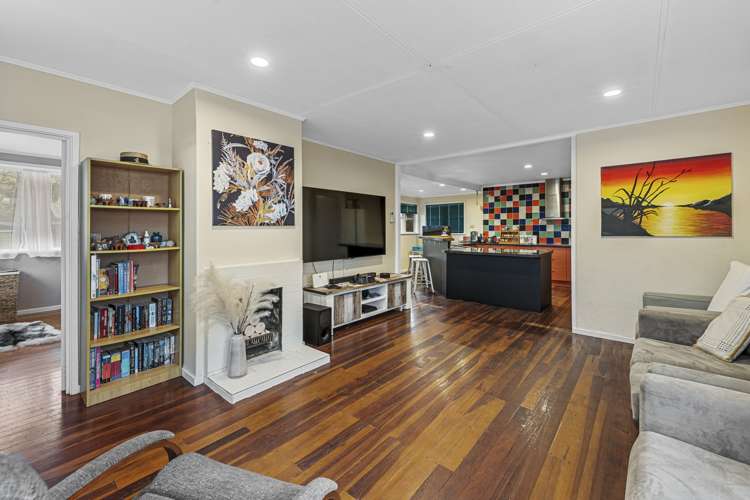 17 Muir Avenue Mangere Bridge_7