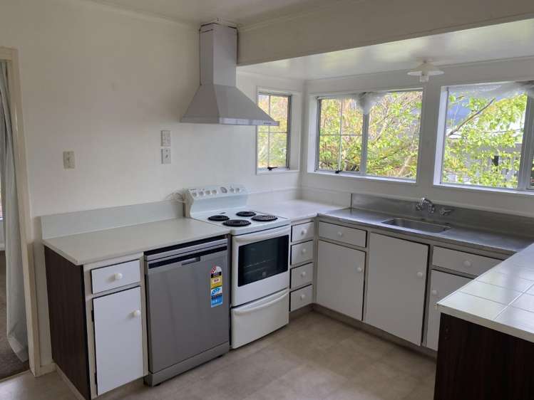 2 Picasso Grove Belmont_1