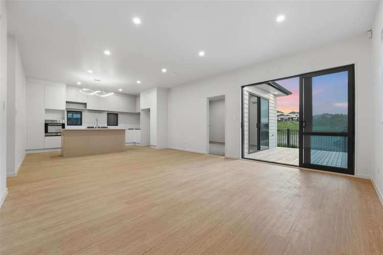 50 Whakairo Crescent Gulf Harbour_18