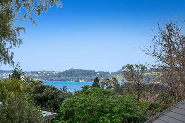 47 Amorino Drive Red Beach_51