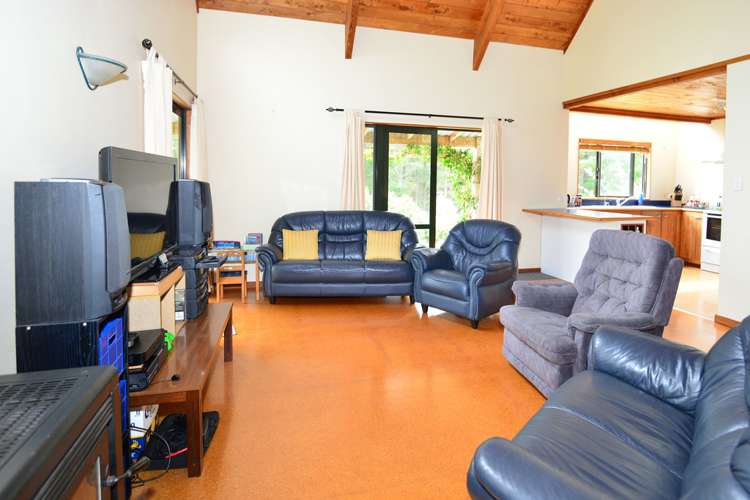 1044 Burma Road Tapora_22