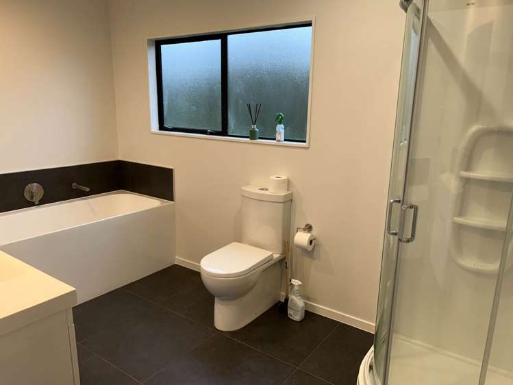 2/74 Whitford Road Howick_9
