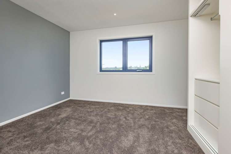 49 Otuwairoa Esplanade Opaheke_10