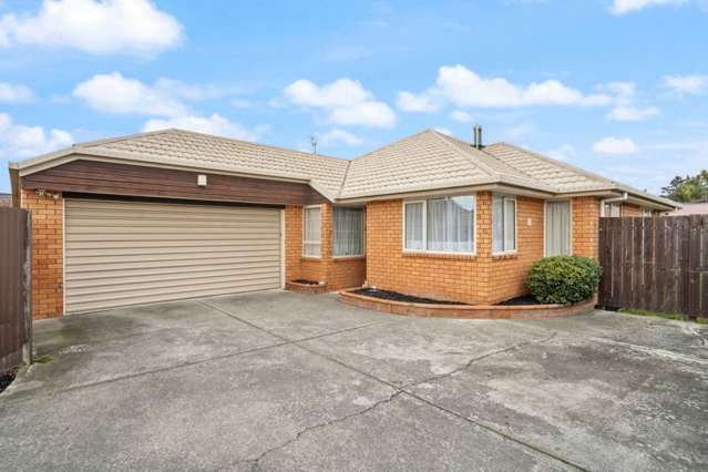 Looking in Halswell? Check this one out!