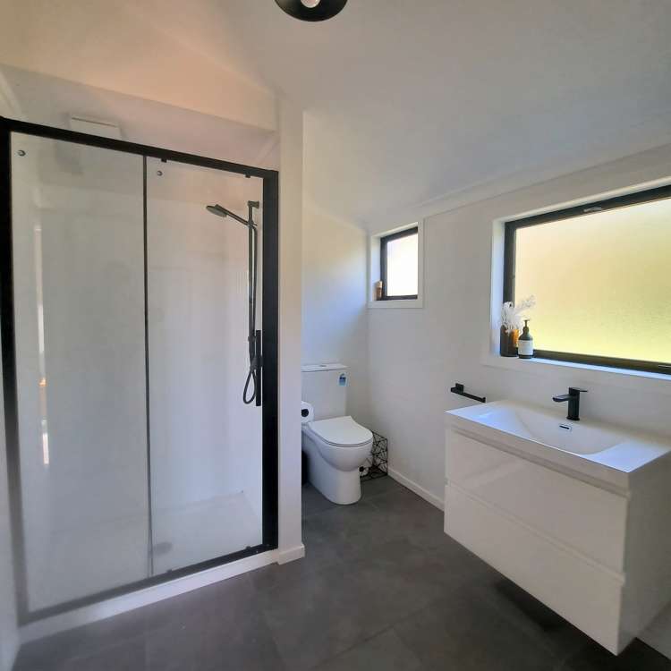 51 Allan Street Clinton and Surrounds_14