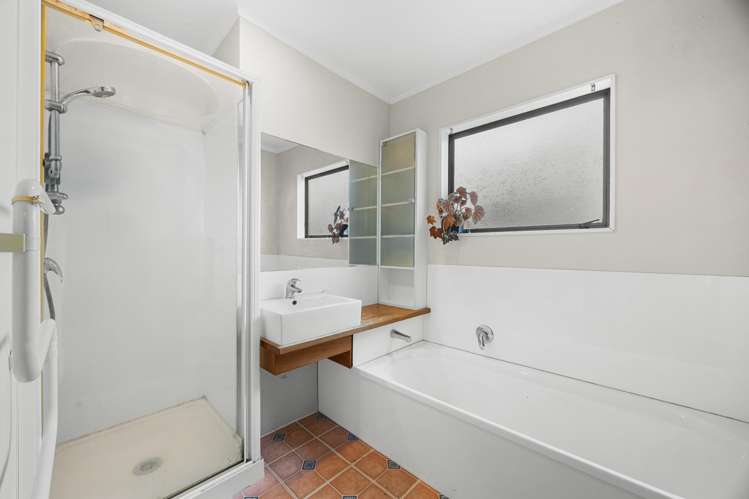 22 Motu Place Mount Wellington_17