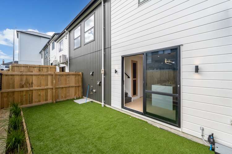 2/127 Ridge Road Howick_5