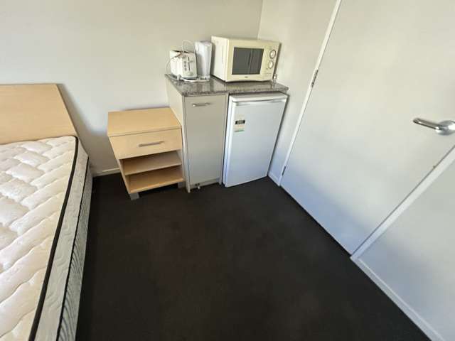 Room 3/Unit 46-31 Poulson Street Addington_3