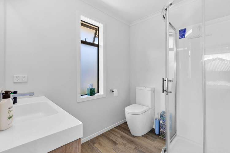 13 Boysenberry Grove Richmond_13