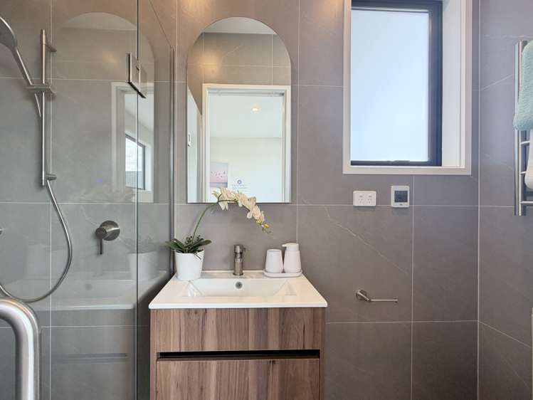 98 Huanui Drive Orewa_12