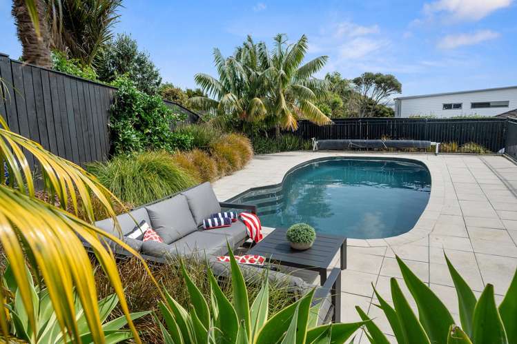 10 Mayall Avenue Beach Haven_34