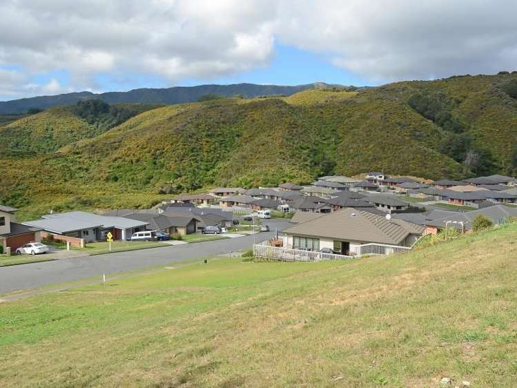 30 King Charles Drive Kingsley Heights_10