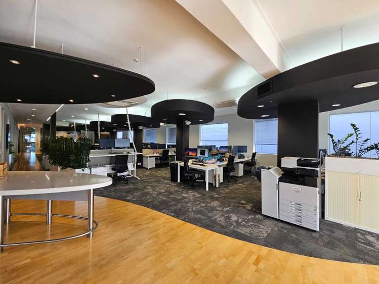 Front/87 Hurstmere Road Takapuna_8