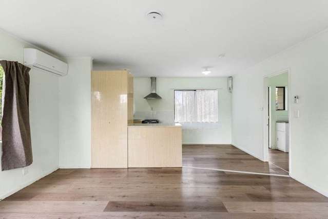 2/32 Maplesden Drive Clendon Park_4