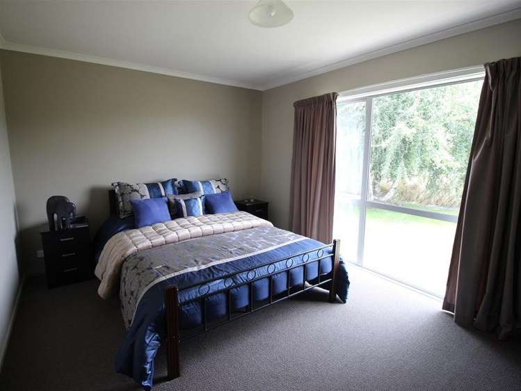 14 Rhoboro Road Twizel_11