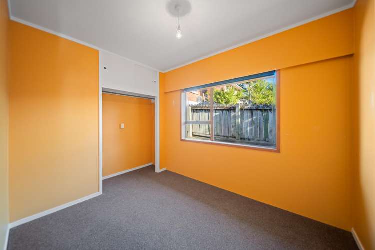 2/18 Mcleod Road Henderson_11