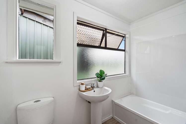 97 Eilean Donan Drive Waipu_13