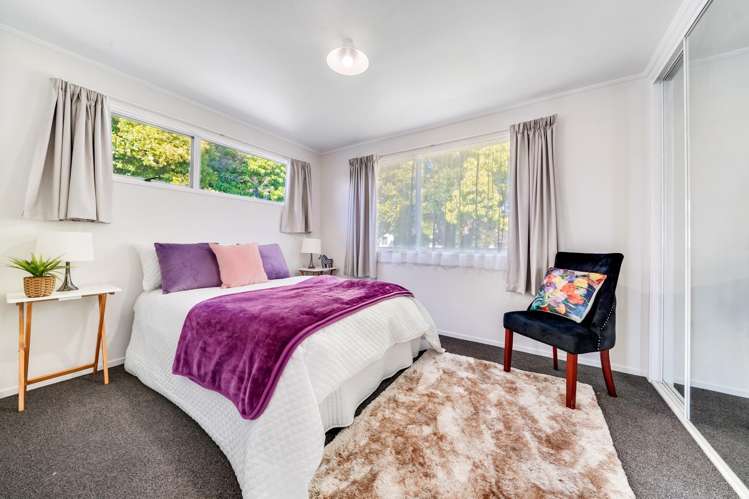 2 Lipton Grove Opaheke_7