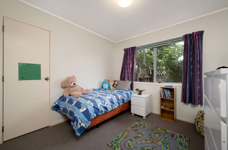 30 Pinewood Grove Botany Downs_14