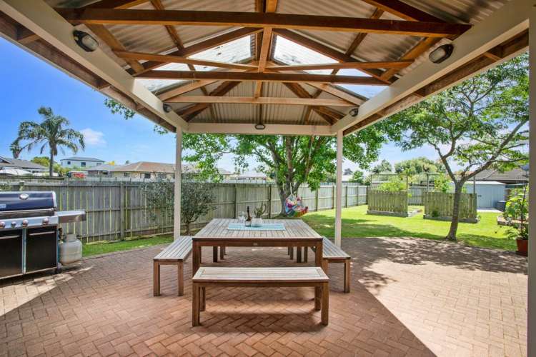 4 Trossach Place Wattle Downs_8