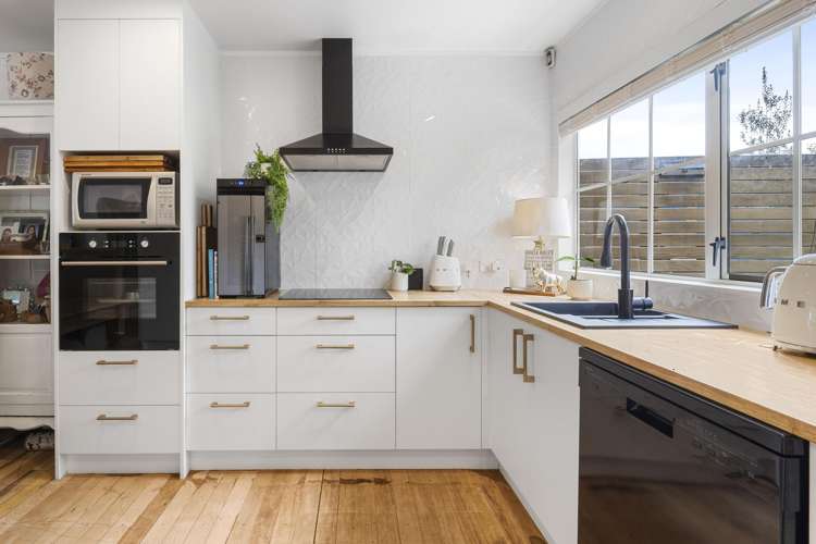 17A Freda Place_3