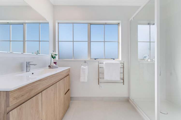 8 Covina Place Somerville_23