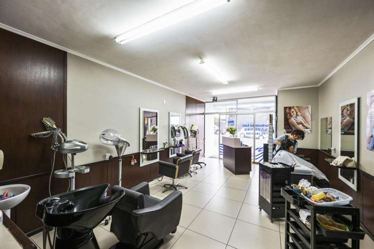 1 Lydia Avenue Northcote_7