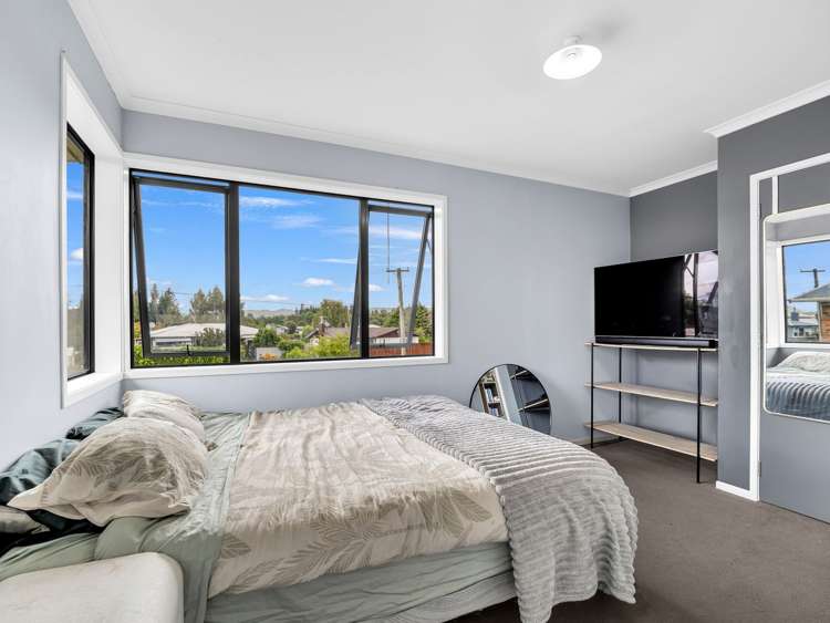 66 Lisa Crescent Mangakakahi_9