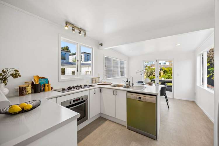16 Locarno Avenue_4
