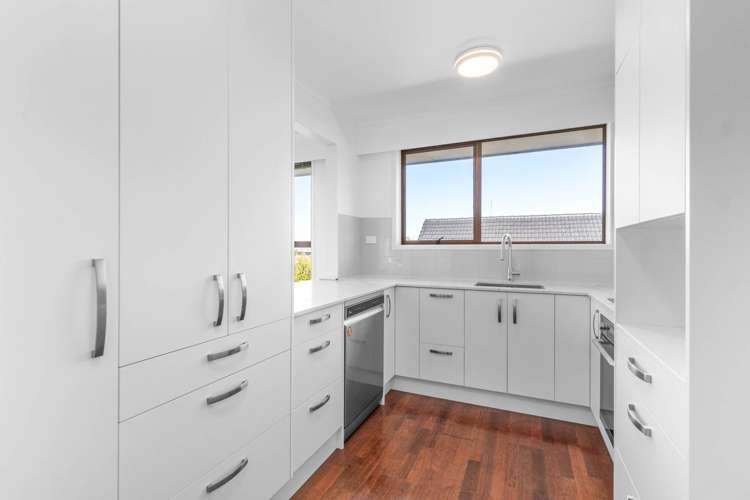 2/30 St Vincent Avenue Remuera_7