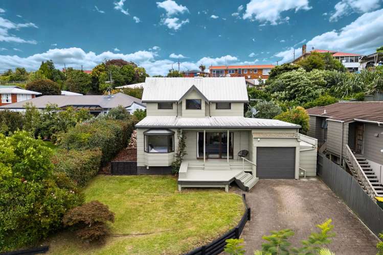 29 Glendale Drive Dinsdale_19