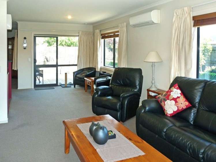 57 Lord Auckland Road Wakefield_5