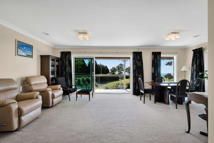 911 Plymouth Road Koru_11