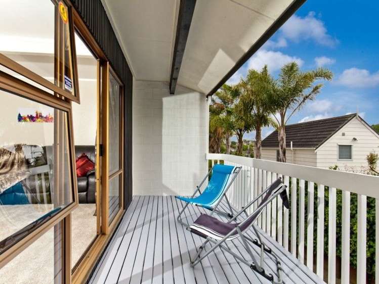 2/2 Brian Avenue Forrest Hill_2