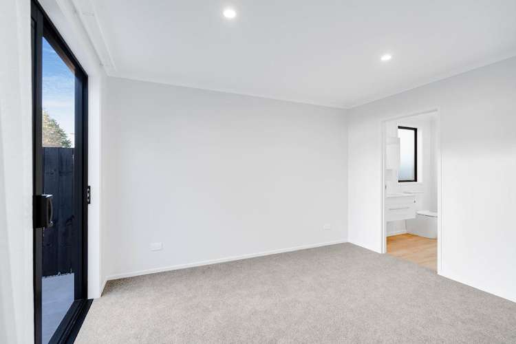 1 London Lane 11373_10