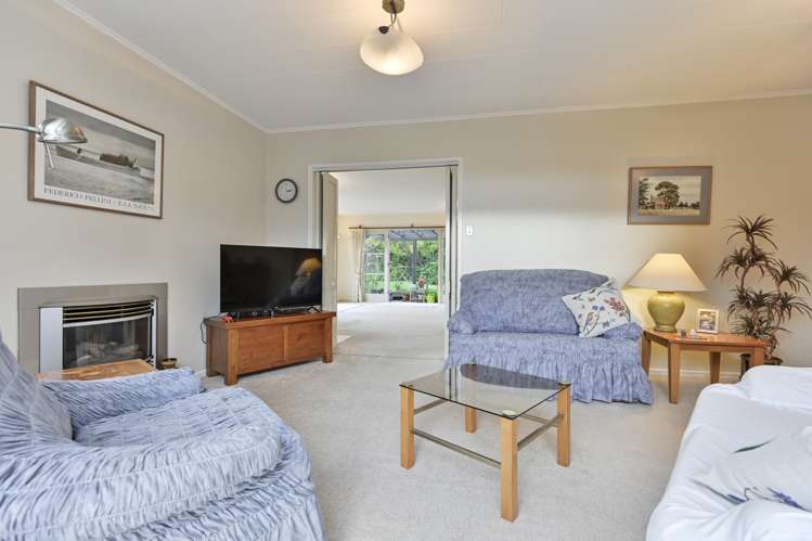 6 Carl Avenue Havelock North_8