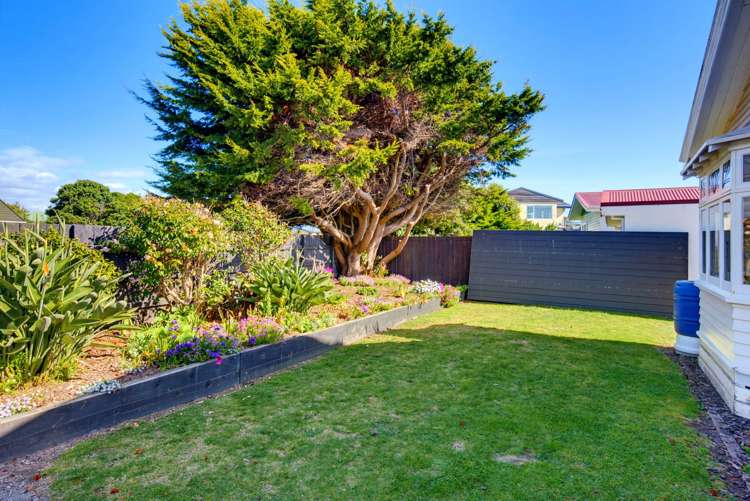 6 Adrian Grove Waikanae Beach_24