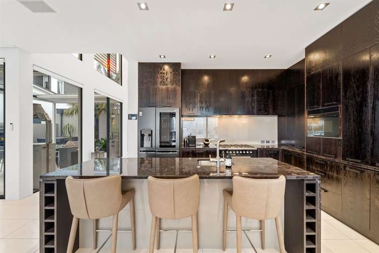 36 Rue Damarres Gulf Harbour_16