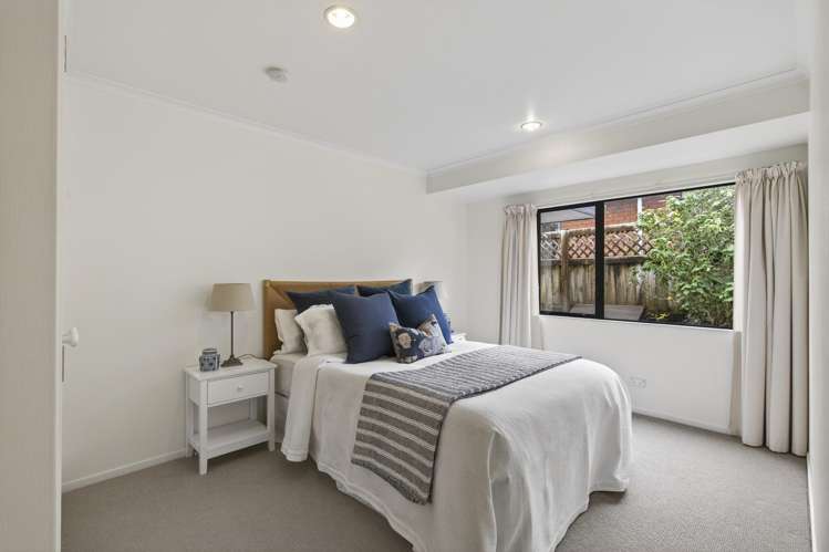 15 Sandel Rise Merrilands_16