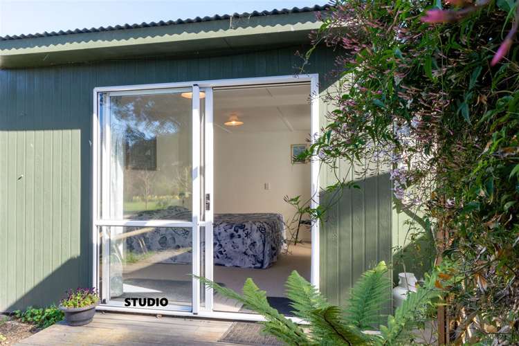 65 Old Main North Road Leithfield_11