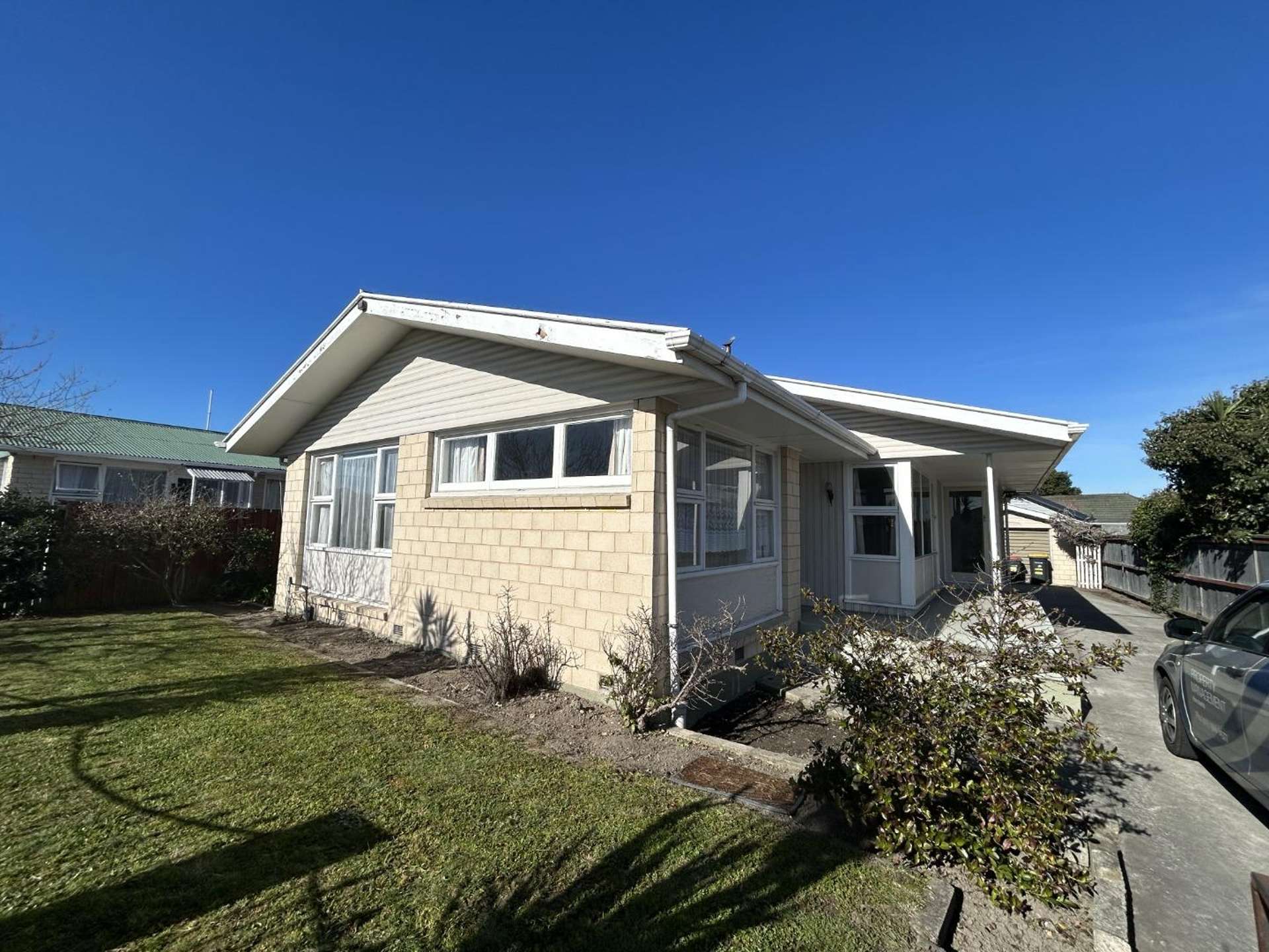 76 Pages Road 1477_0