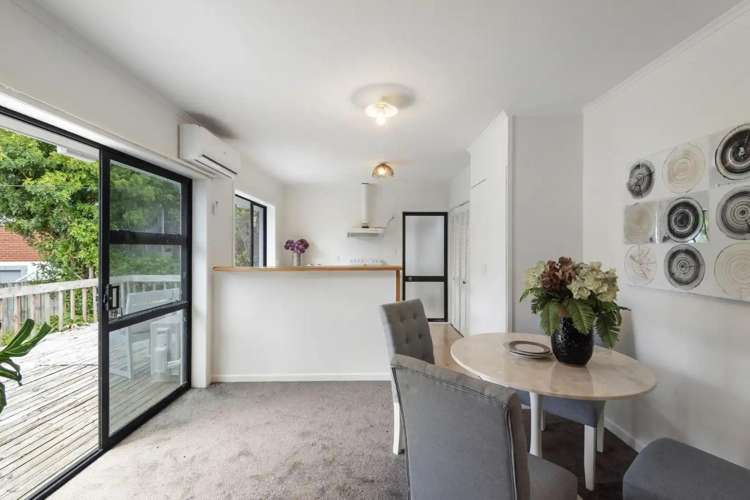24A Richards Avenue Forrest Hill_10