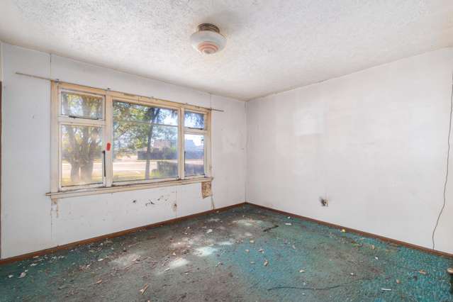 63 Bassett Street Burwood_4