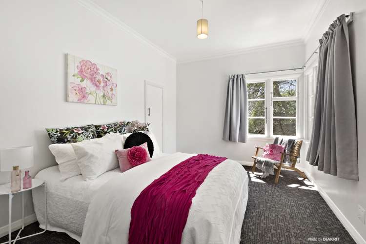 122 The Parade Island Bay_7