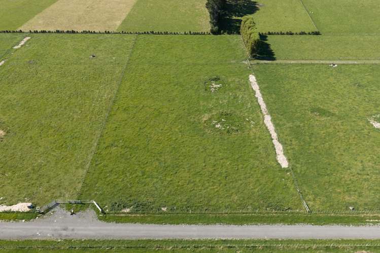 92a & 92b Oroua Road Newbury_7